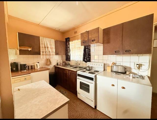 3 BEDROOM HOUSE FOR SALE IN VANDERBIJLPARK CW 5